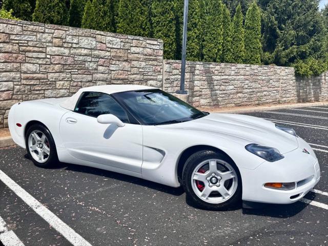used 1998 Chevrolet Corvette car, priced at $15,995