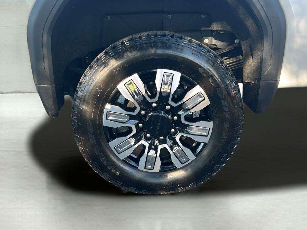 used 2025 GMC Sierra 3500 car, priced at $85,622