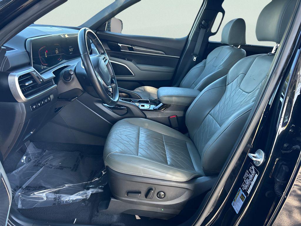 used 2023 Kia Telluride car, priced at $30,900