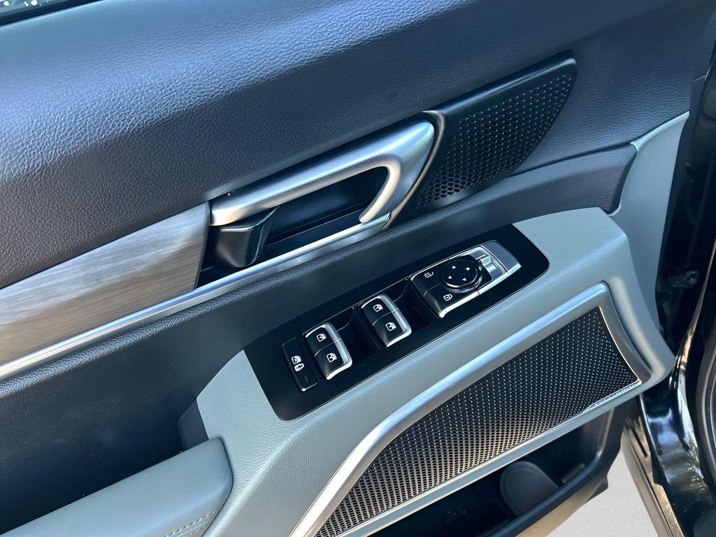 used 2023 Kia Telluride car, priced at $30,900