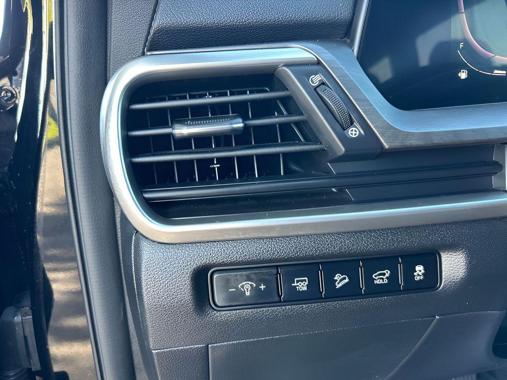 used 2023 Kia Telluride car, priced at $30,900