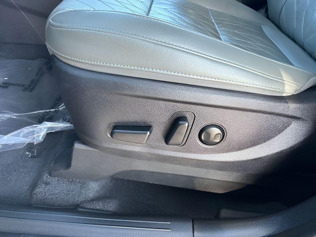 used 2023 Kia Telluride car, priced at $30,900