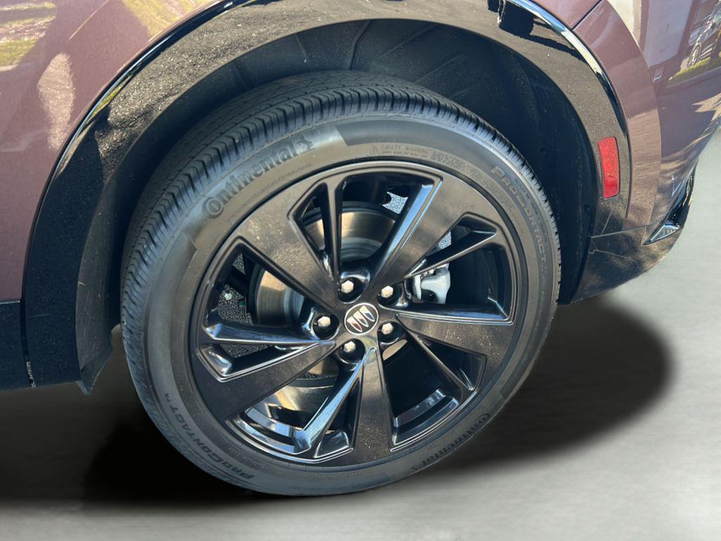 used 2025 Buick Envision car, priced at $31,000