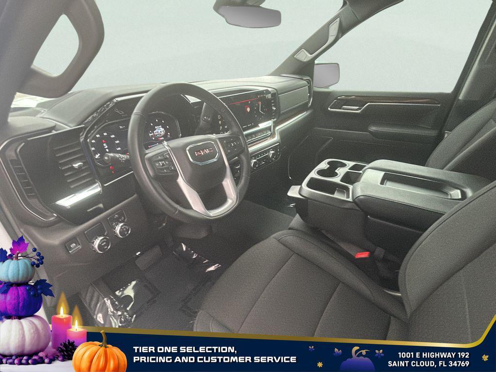 used 2025 GMC Sierra 1500 car, priced at $36,900