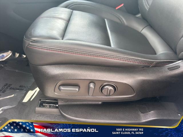 used 2023 Chevrolet Traverse car, priced at $33,999