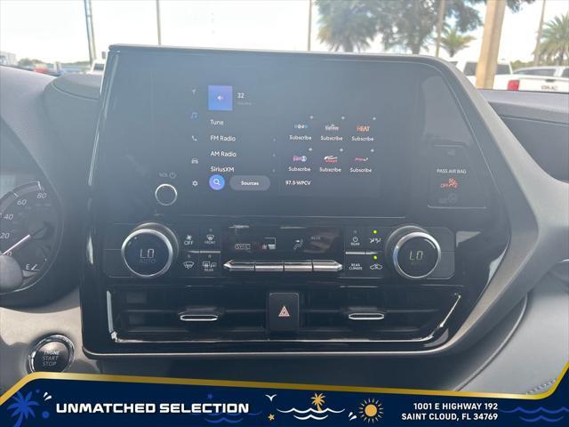 used 2023 Toyota Highlander car, priced at $33,900