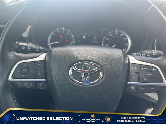 used 2023 Toyota Highlander car, priced at $33,900