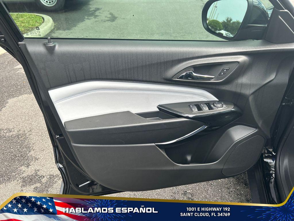new 2025 Chevrolet Trax car, priced at $25,775