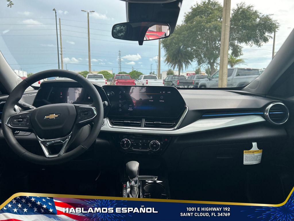 new 2025 Chevrolet Trax car, priced at $25,775