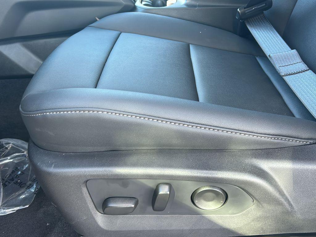 new 2025 Chevrolet Colorado car, priced at $37,395