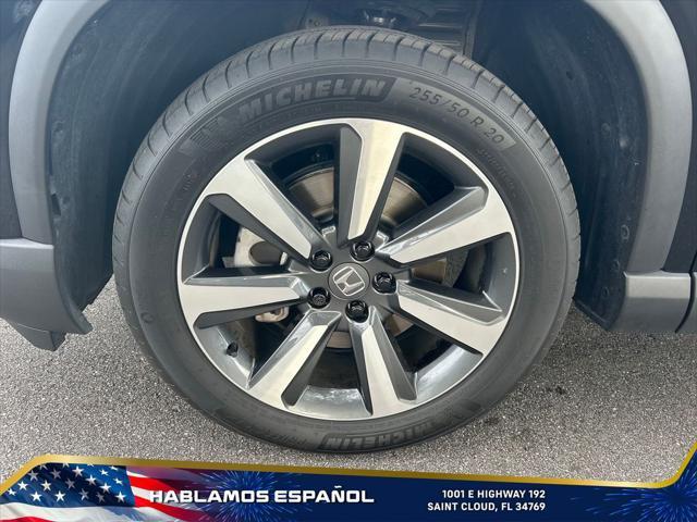 used 2025 Honda Pilot car, priced at $44,587
