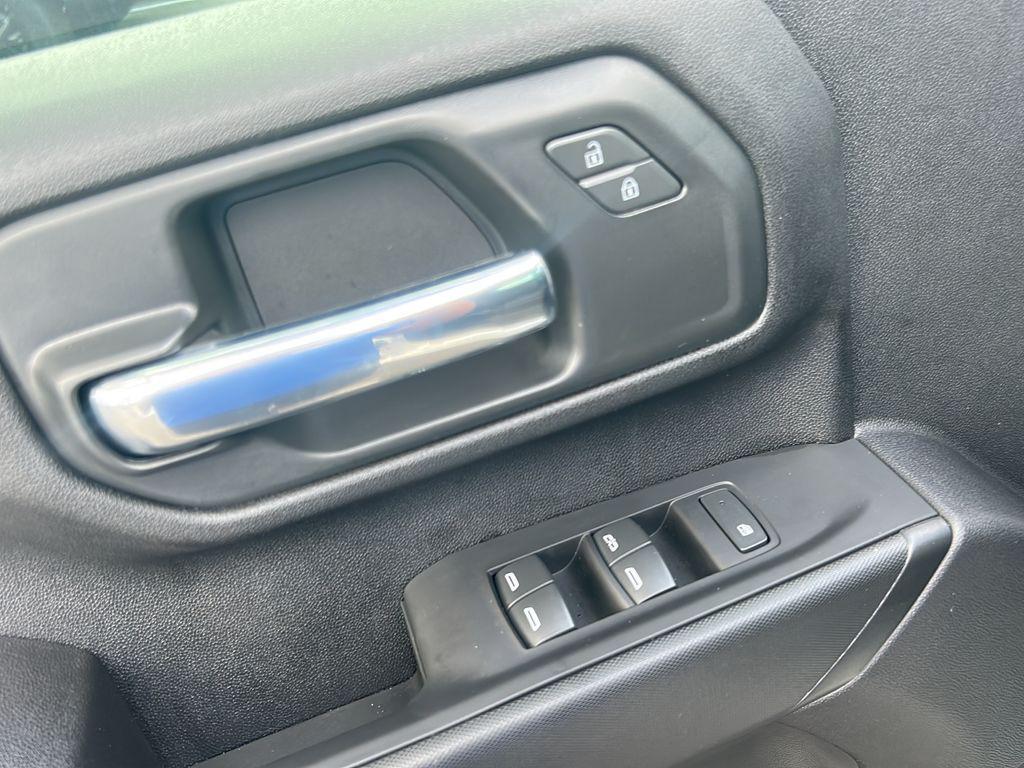 used 2025 GMC Sierra 2500 car, priced at $51,662