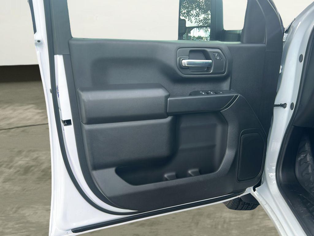 used 2025 GMC Sierra 2500 car, priced at $51,662