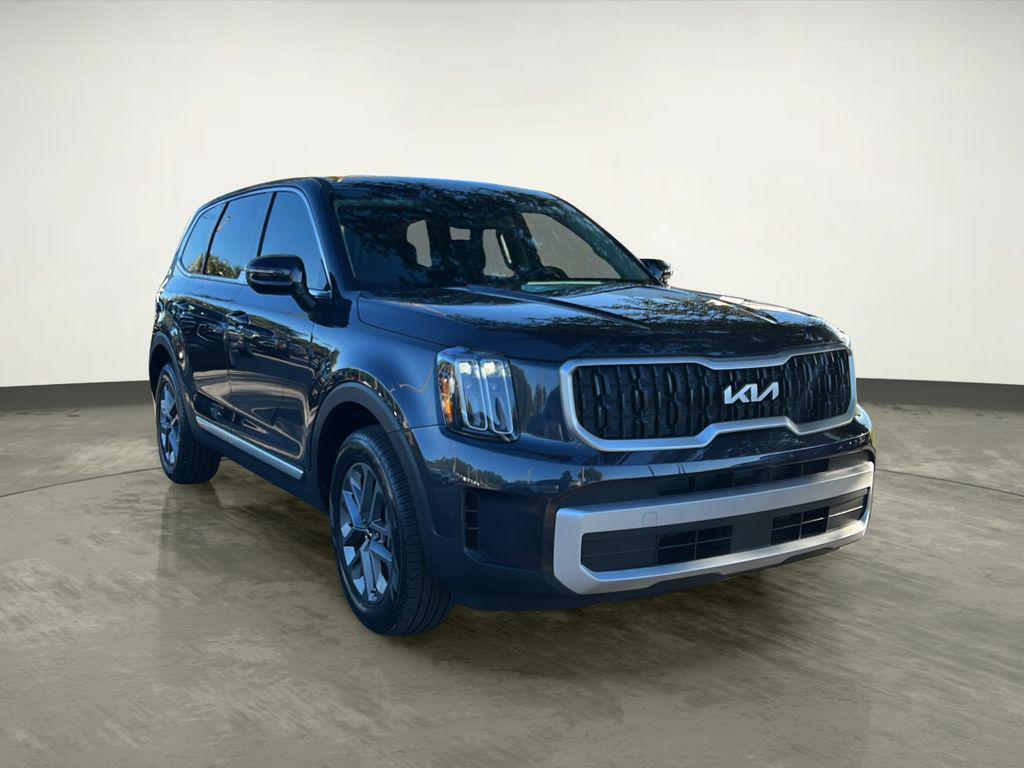 used 2025 Kia Telluride car, priced at $34,122