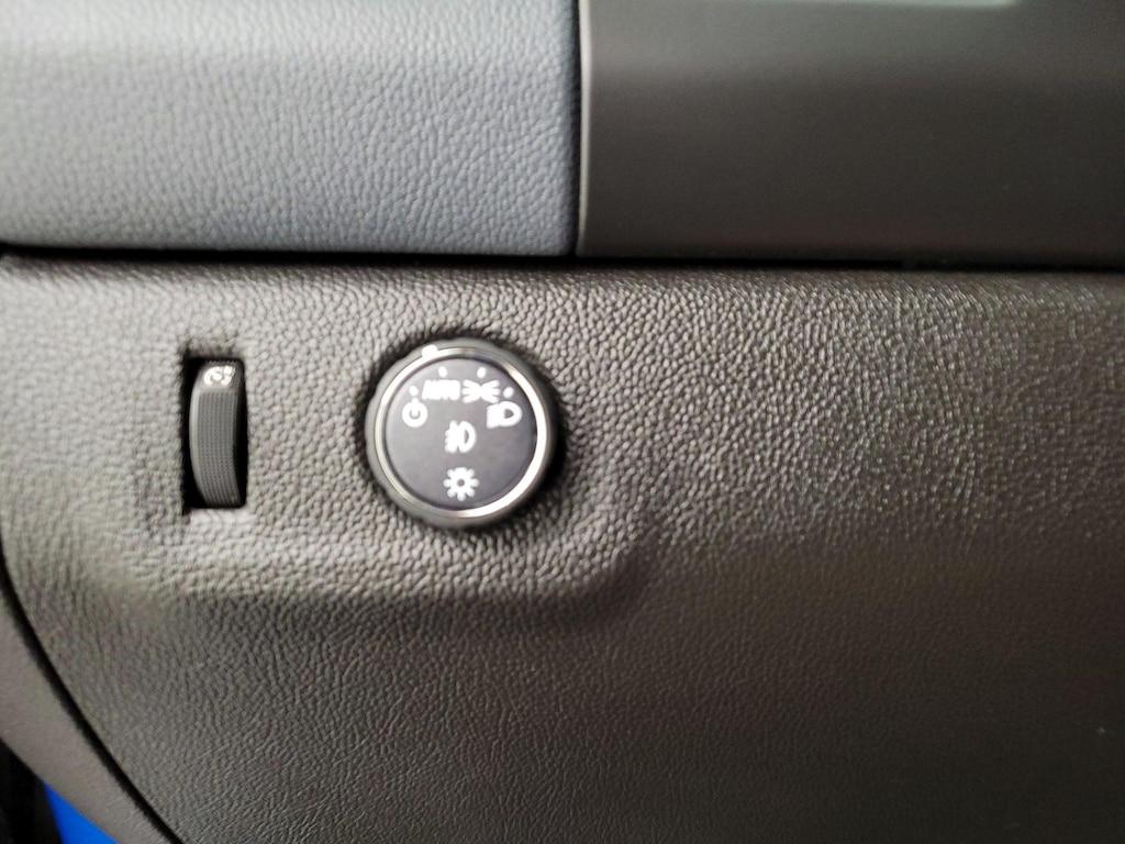 used 2021 Chevrolet Colorado car, priced at $32,998