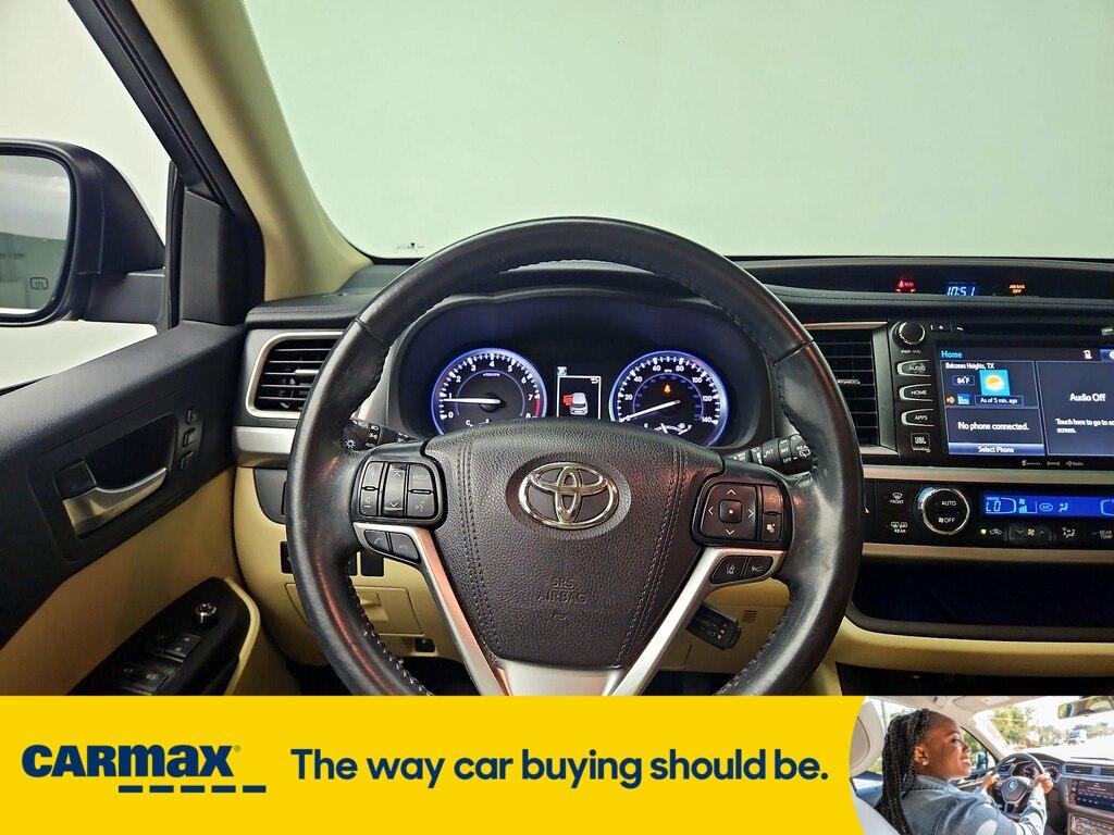 used 2017 Toyota Highlander car, priced at $24,998