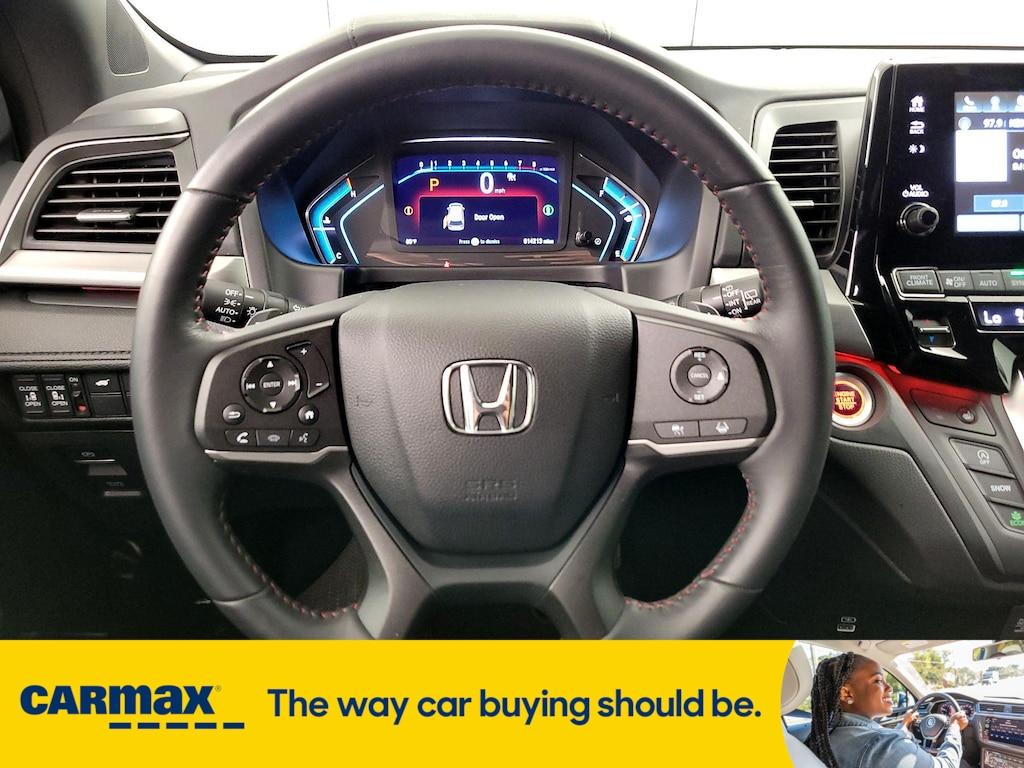 used 2023 Honda Odyssey car, priced at $39,998
