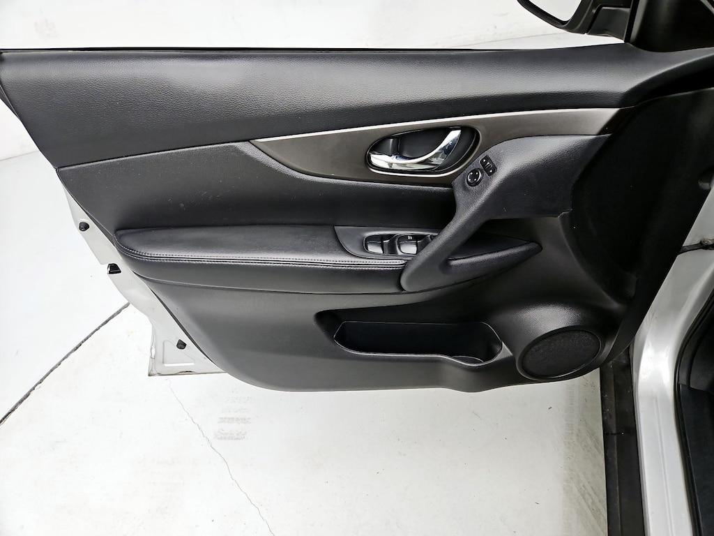 used 2014 Nissan Rogue car, priced at $12,998