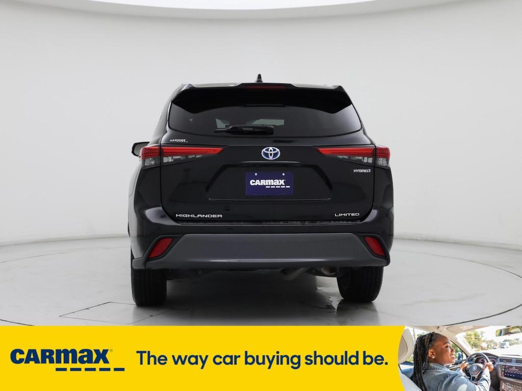 used 2022 Toyota Highlander Hybrid car, priced at $37,998