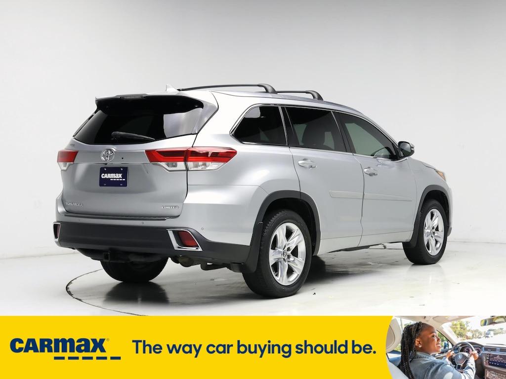 used 2018 Toyota Highlander car, priced at $26,998