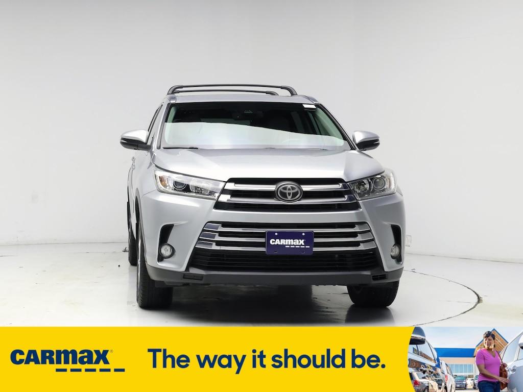 used 2018 Toyota Highlander car, priced at $26,998