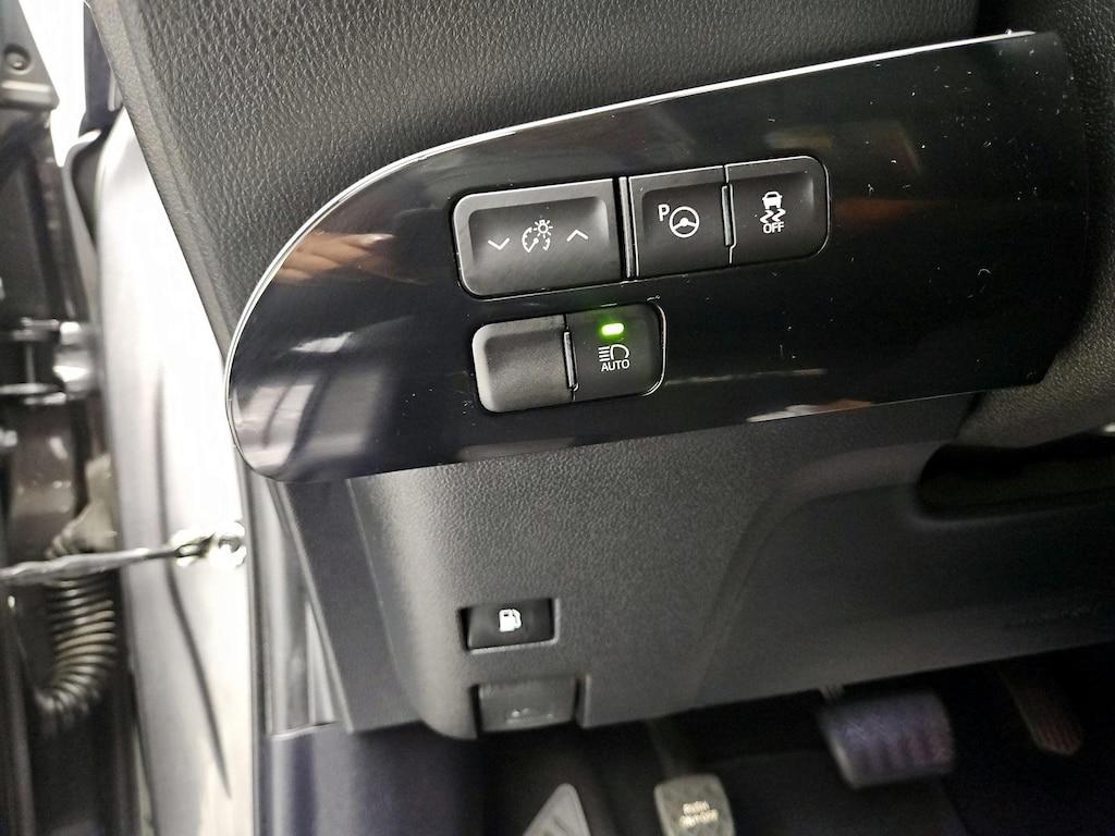 used 2018 Toyota Prius car, priced at $22,998