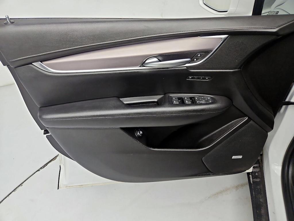 used 2017 Cadillac XT5 car, priced at $19,998
