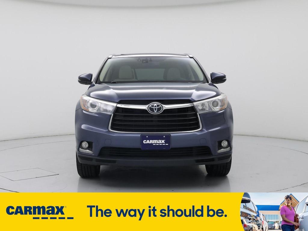 used 2016 Toyota Highlander car, priced at $22,998