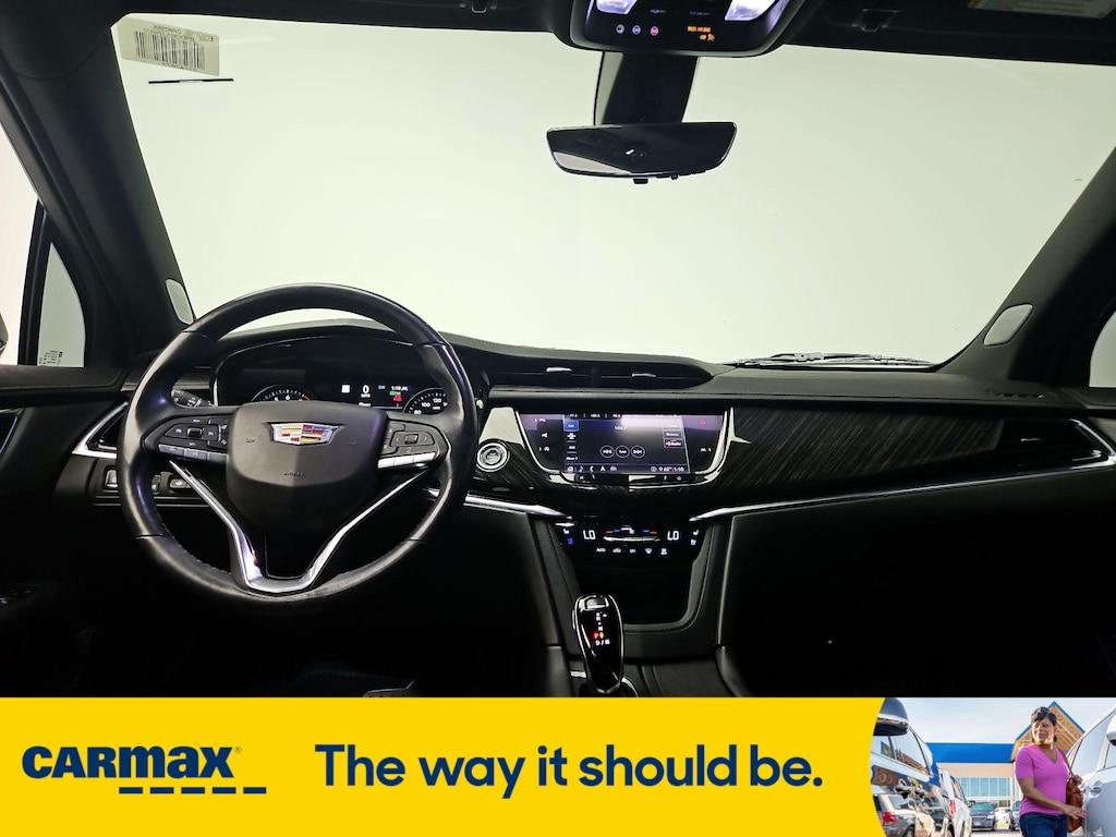 used 2020 Cadillac XT6 car, priced at $27,998