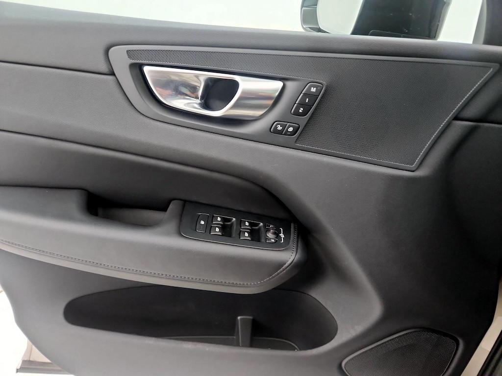 used 2025 Volvo XC60 car, priced at $32,998