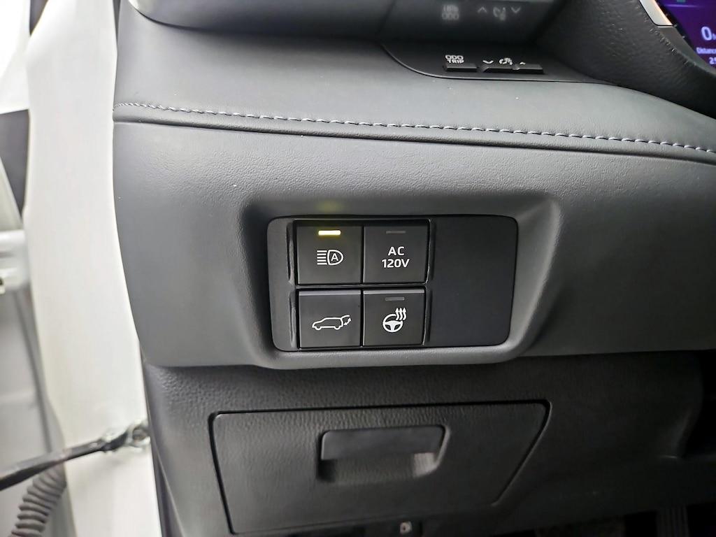 used 2021 Toyota Highlander Hybrid car, priced at $36,998