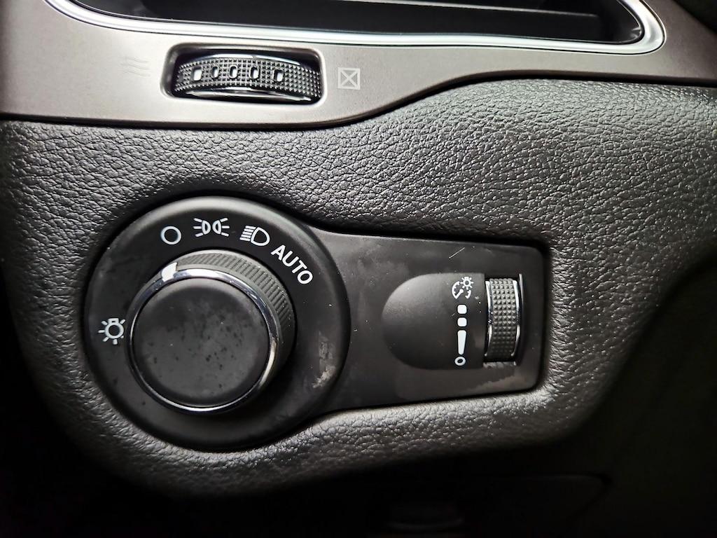 used 2020 Jeep Cherokee car, priced at $21,998