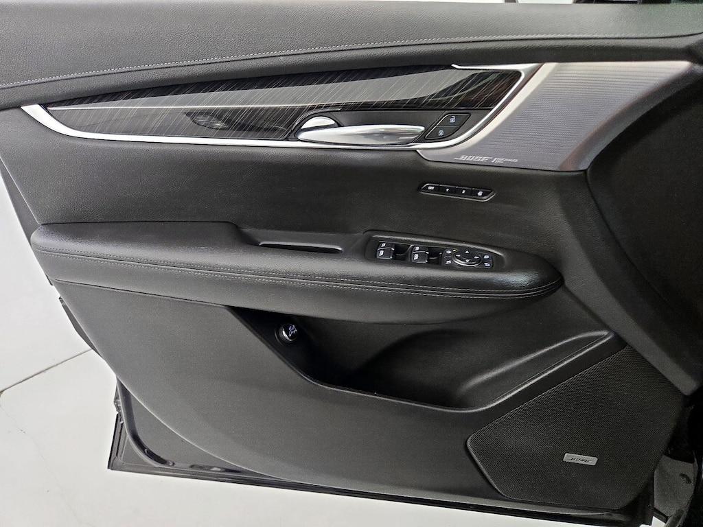 used 2020 Cadillac XT6 car, priced at $26,998