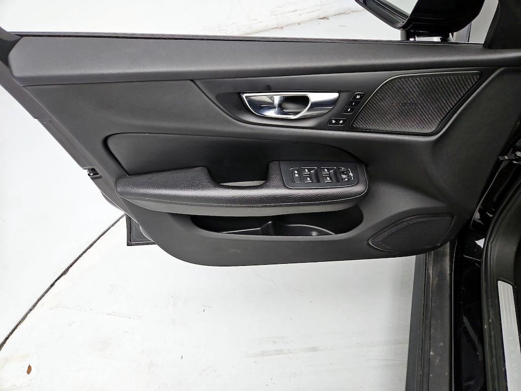 used 2020 Volvo V60 Cross Country car, priced at $29,998