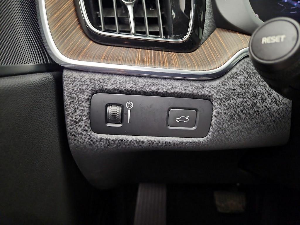 used 2022 Volvo XC60 car, priced at $28,998