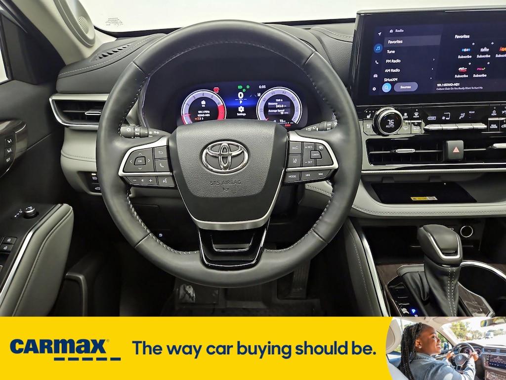 used 2023 Toyota Highlander car, priced at $45,998
