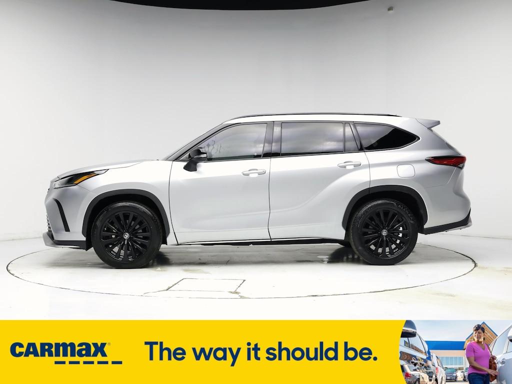 used 2023 Toyota Highlander car, priced at $37,998