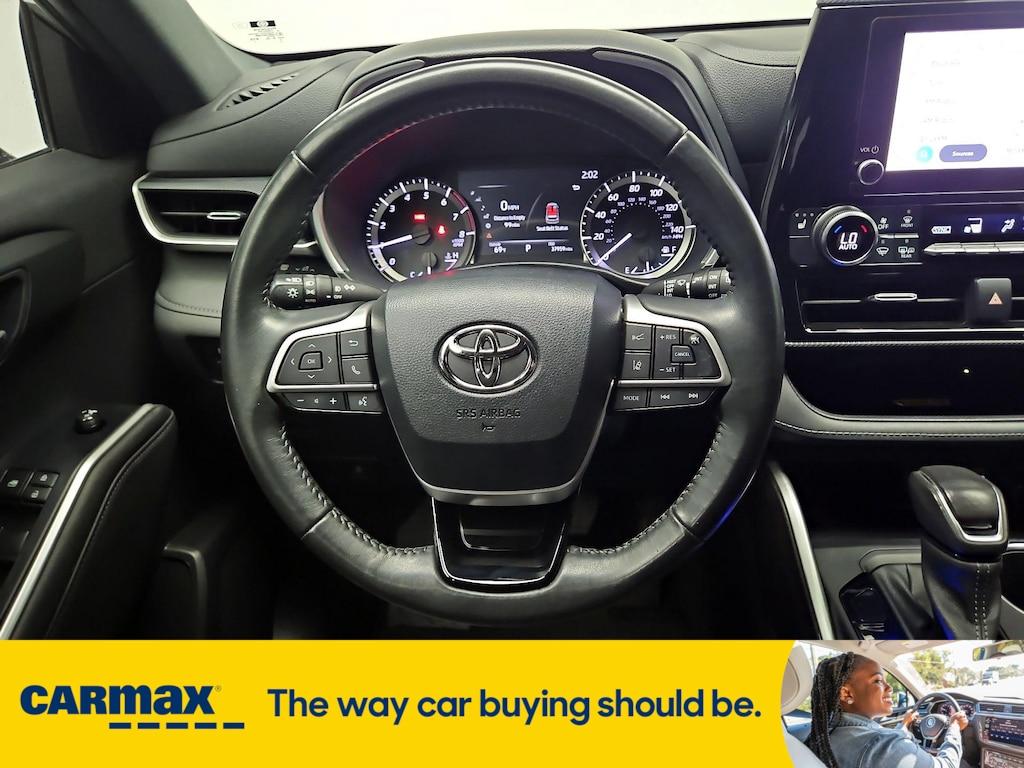 used 2023 Toyota Highlander car, priced at $37,998