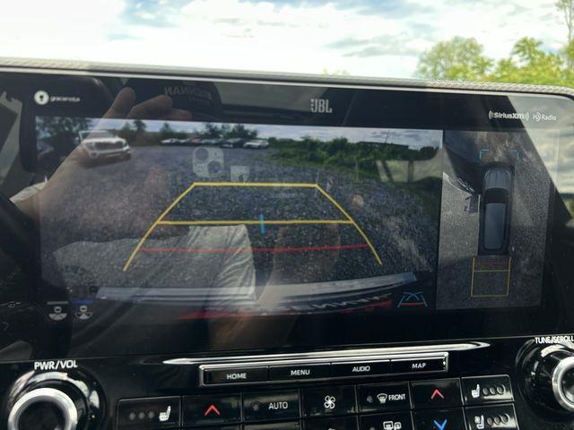 used 2020 Toyota Highlander car, priced at $33,740