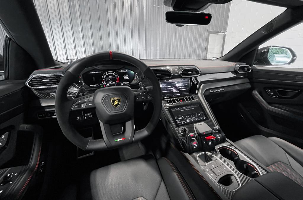 used 2024 Lamborghini Urus car, priced at $389,000