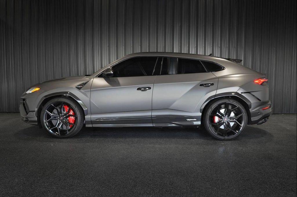 used 2024 Lamborghini Urus car, priced at $349,995