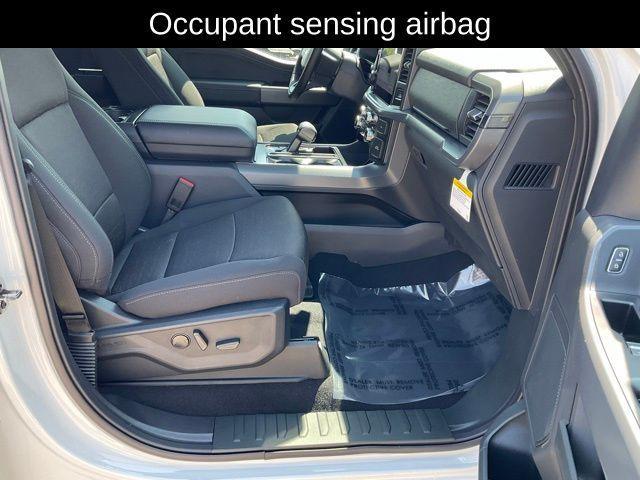 new 2025 Ford F-150 car, priced at $52,904
