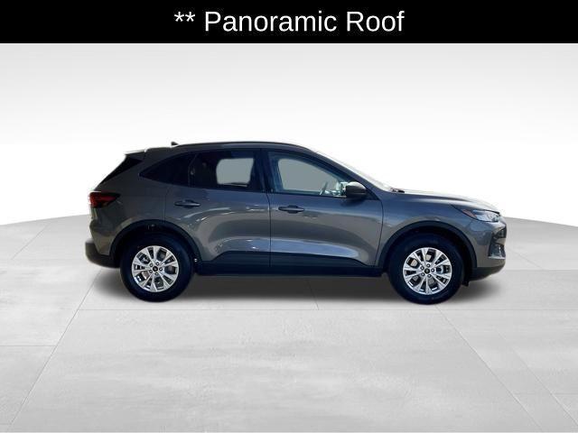 new 2025 Ford Escape car, priced at $33,617