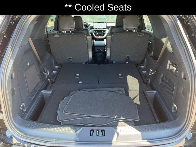 new 2025 Ford Explorer car