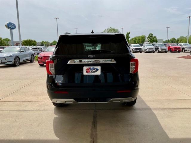 new 2024 Ford Explorer car, priced at $52,140