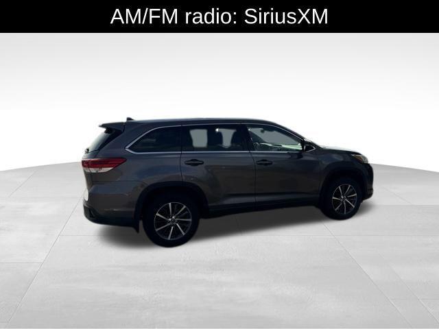 used 2018 Toyota Highlander car, priced at $29,995