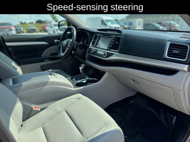 used 2018 Toyota Highlander car, priced at $27,298