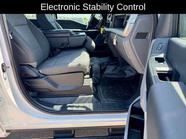 new 2025 Ford F-250 car, priced at $56,320