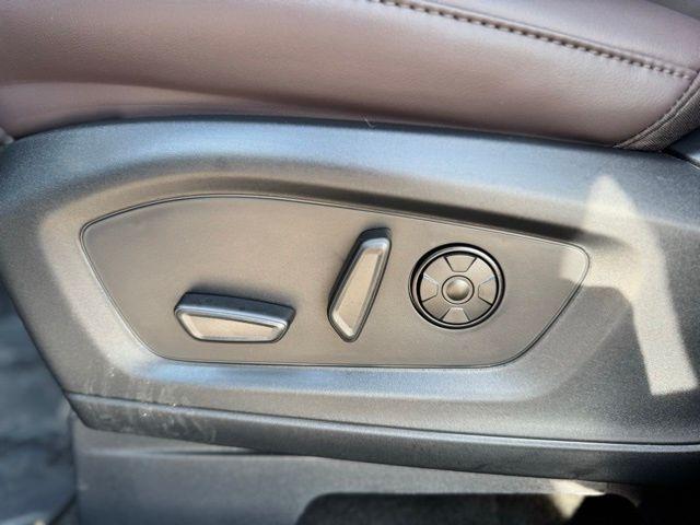new 2025 Ford Explorer car