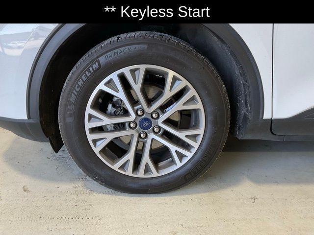 used 2022 Ford Escape car, priced at $27,998